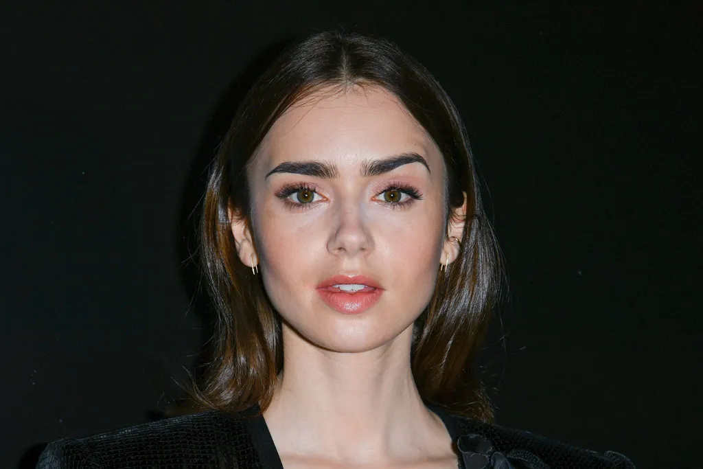 lily-collins-